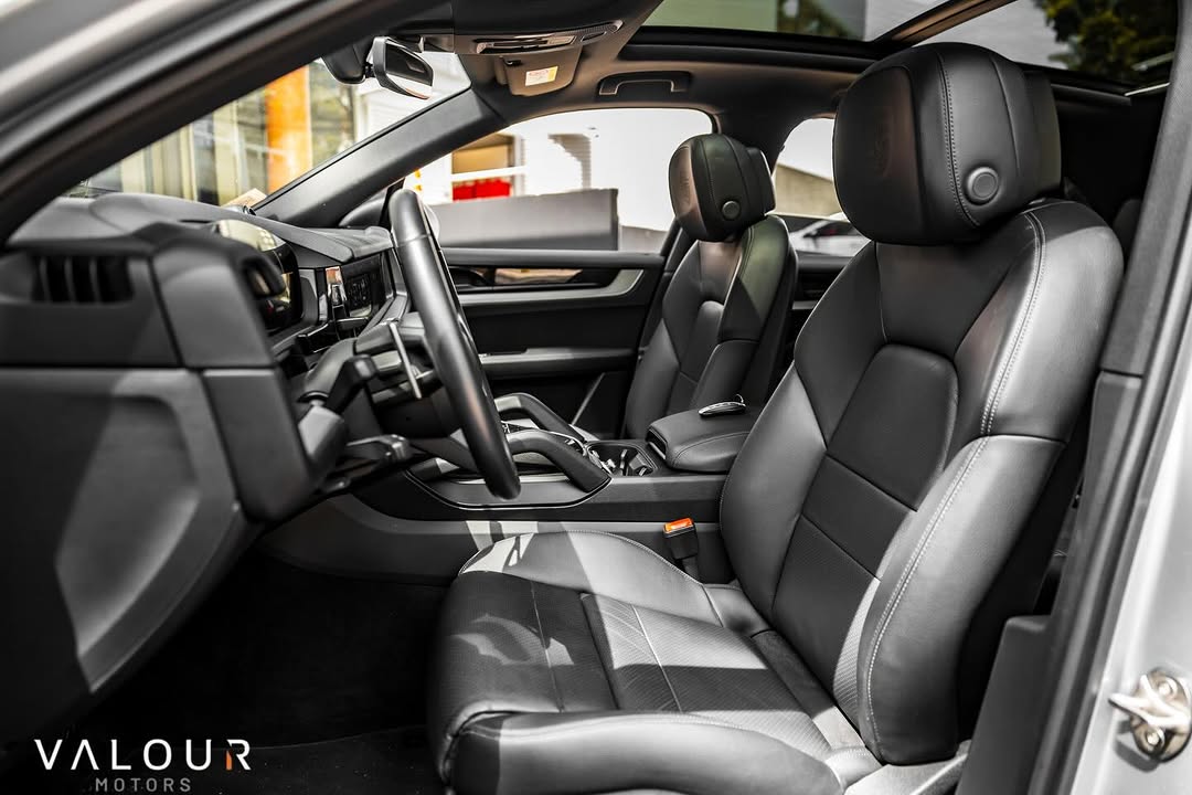 PORSCHE CAYENNE - Imagem 18