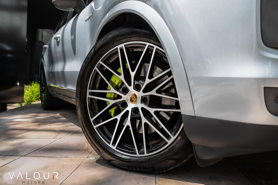 PORSCHE CAYENNE - Imagem 3