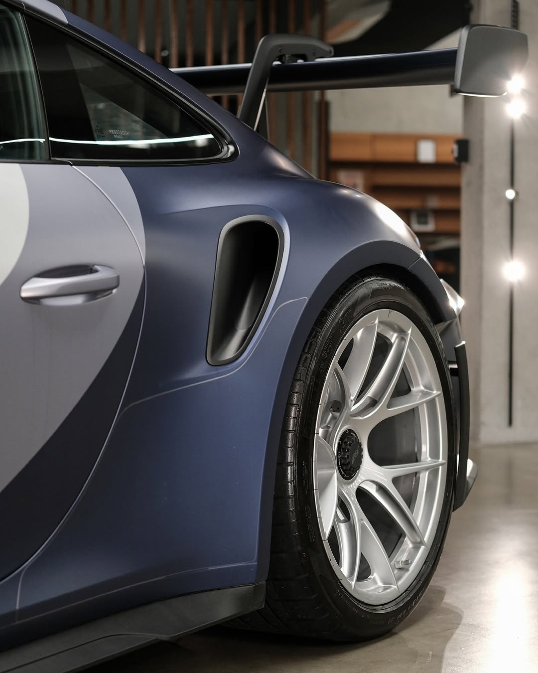 PORSCHE 911 GT3 RS - Imagem 4