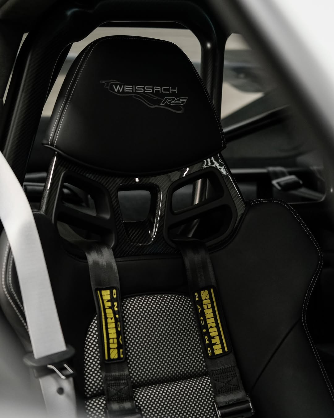 PORSCHE 911 GT3 RS - Imagem 5