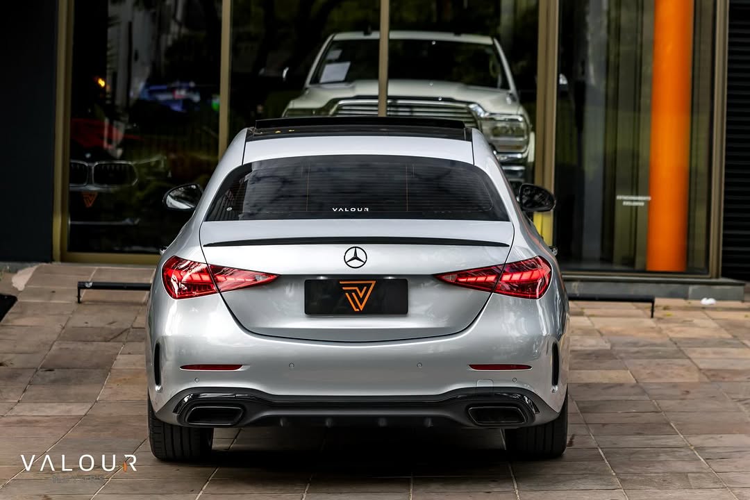 MERCEDES-BENZ C300 - Imagem 11