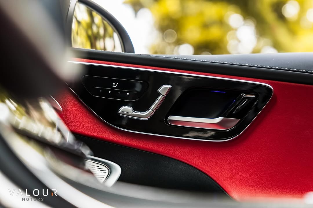 MERCEDES-BENZ C300 - Imagem 15