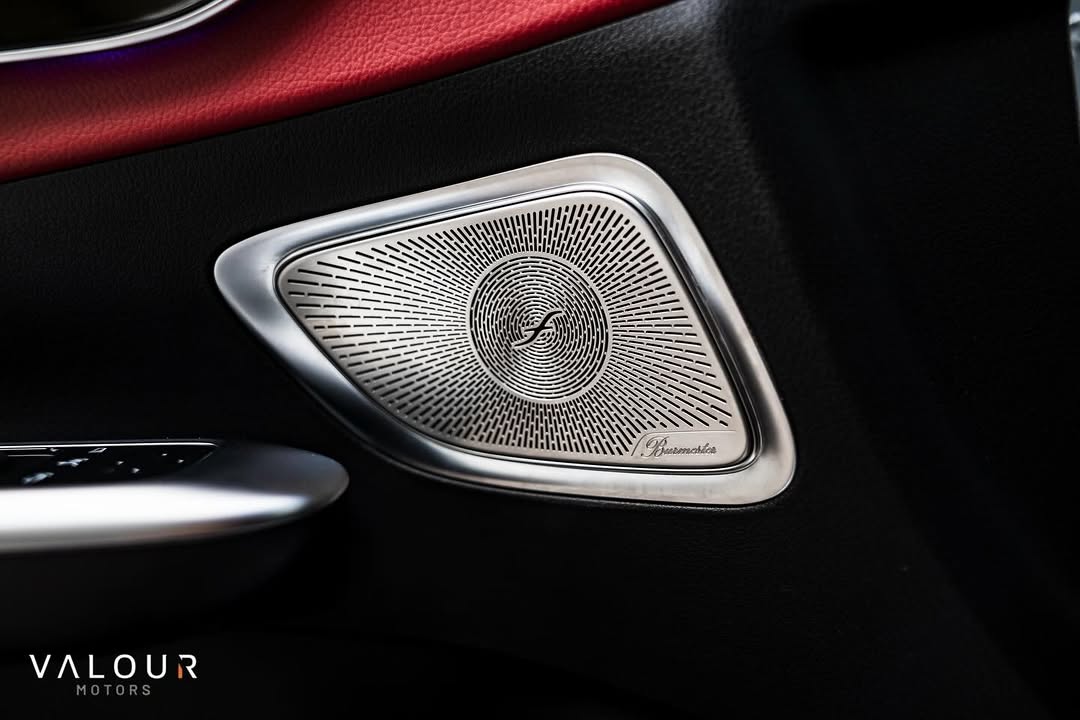 MERCEDES-BENZ C300 - Imagem 16