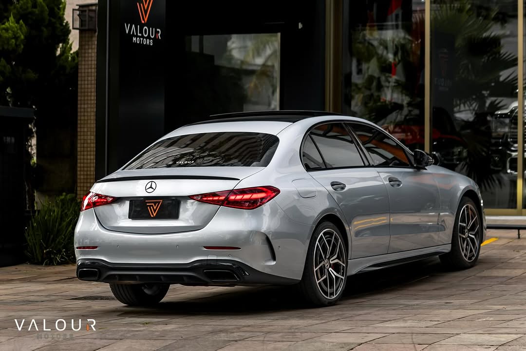 MERCEDES-BENZ C300 - Imagem 10