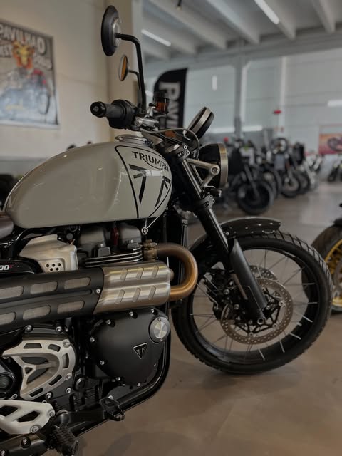 TRIUMPH SCRAMBLER 1200X - Imagem 2