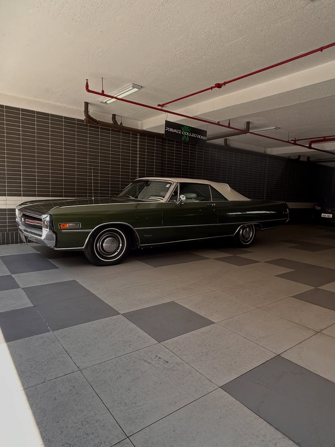 CHRYSLER 300 CONVERSÍVEL - Imagem 2