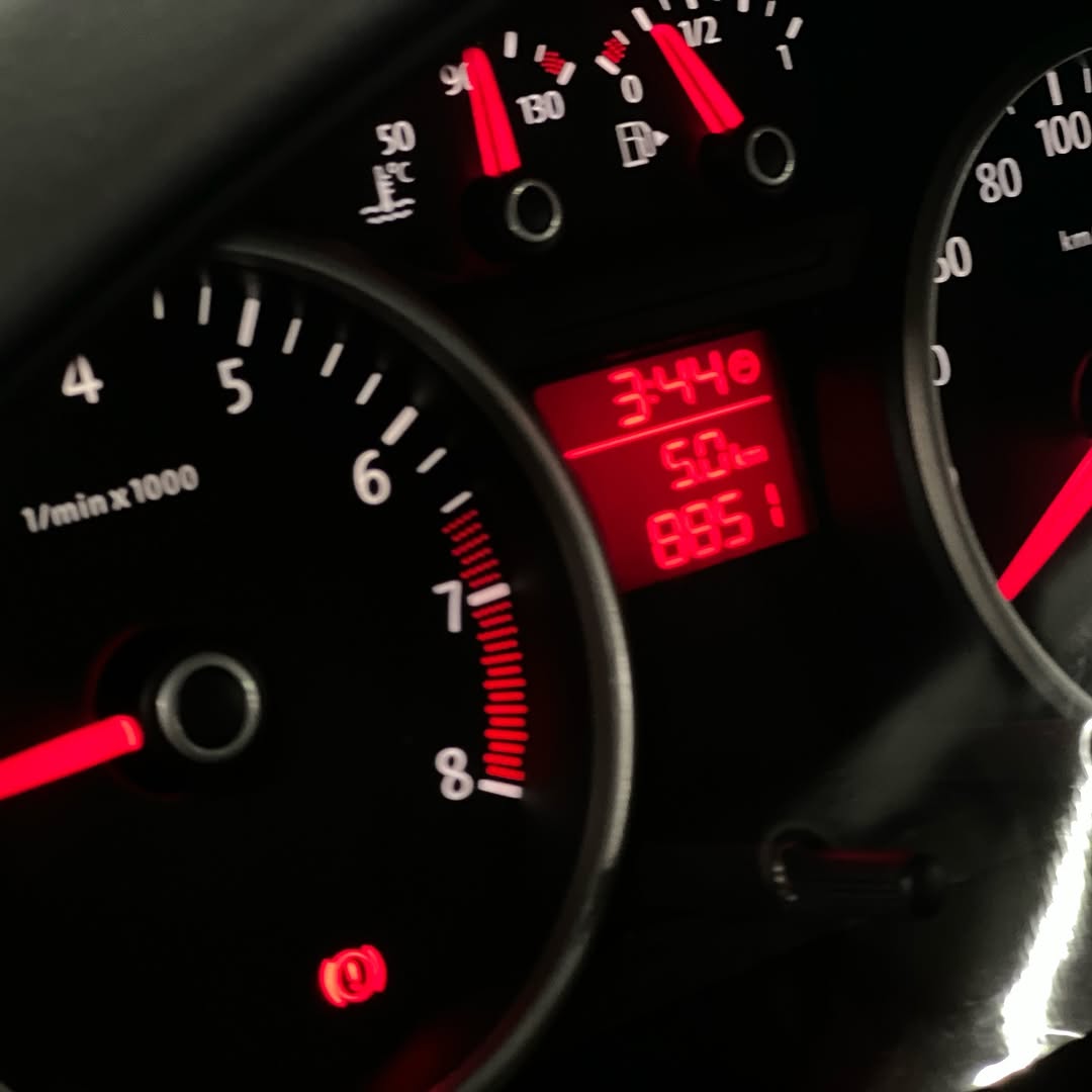 VOLKSWAGEN SAVEIRO TREND - Imagem 6