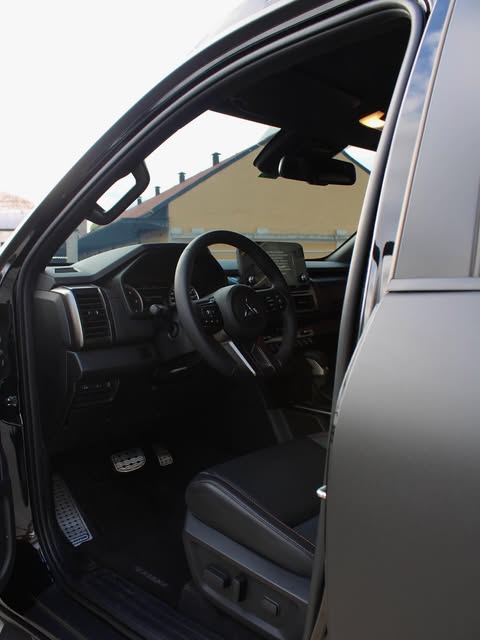 MITSUBISHI TRITON KATANA - Imagem 4