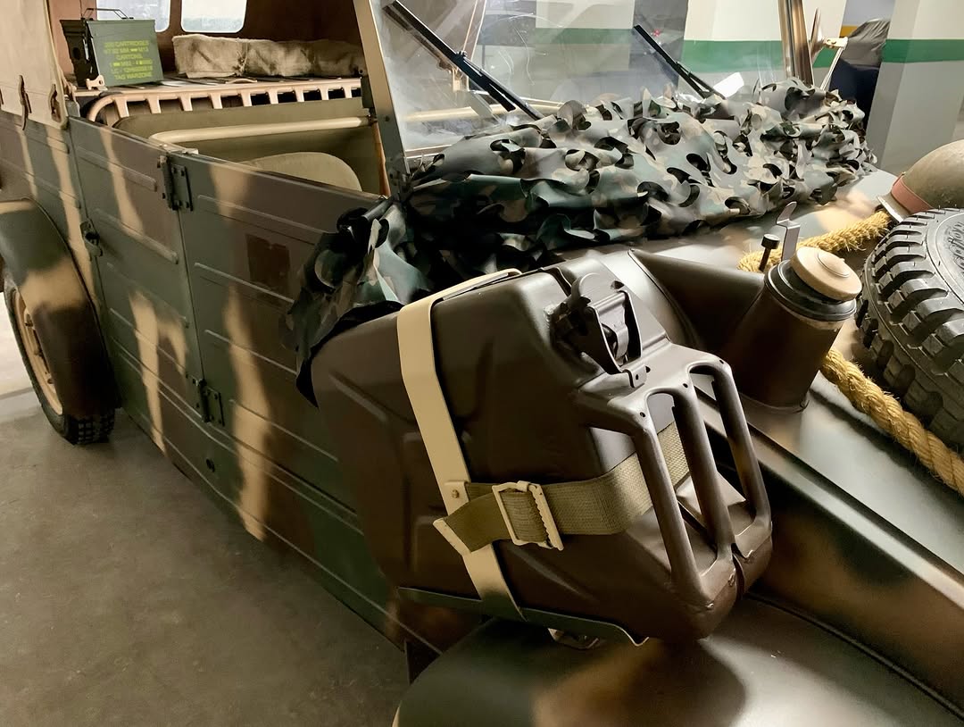 VOLKSWAGEN KUBELWAGEN - Imagem 11