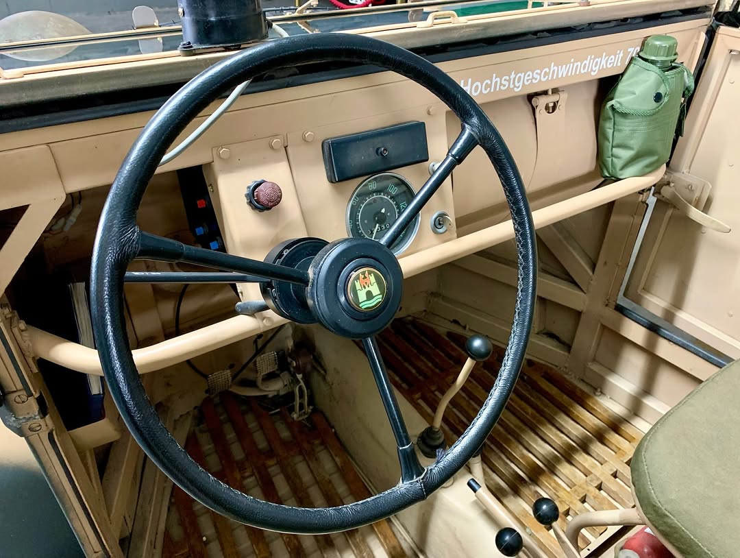 VOLKSWAGEN KUBELWAGEN - Imagem 18