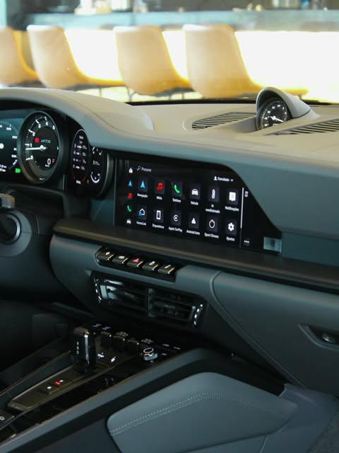 PORSCHE 911 CARRERA GTS - Imagem 9