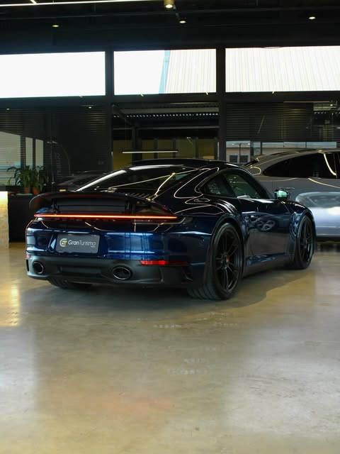 PORSCHE 911 CARRERA GTS - Imagem 10