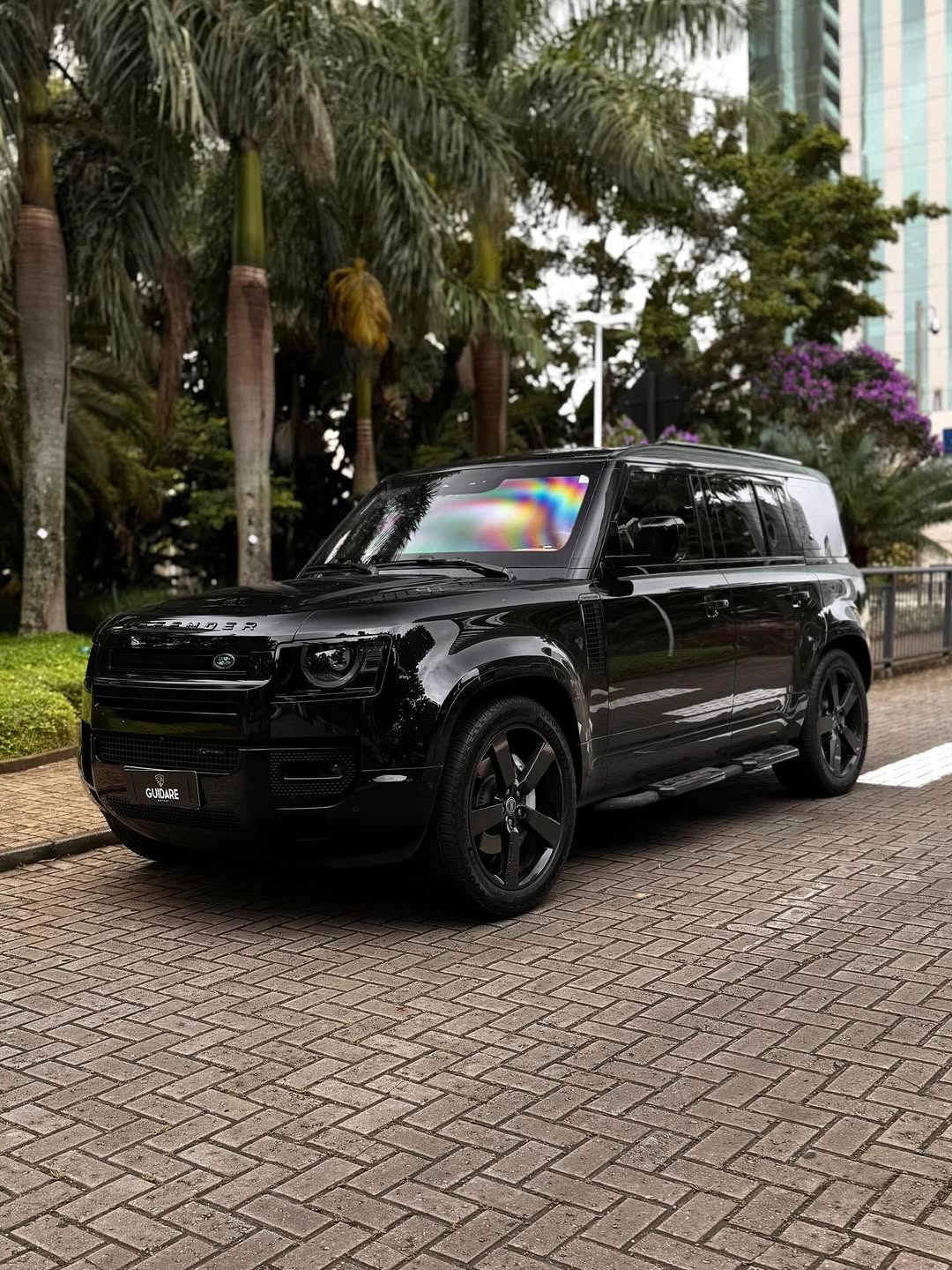 LAND ROVER DEFENDER X- DYNAMIC HSE - Imagem 1