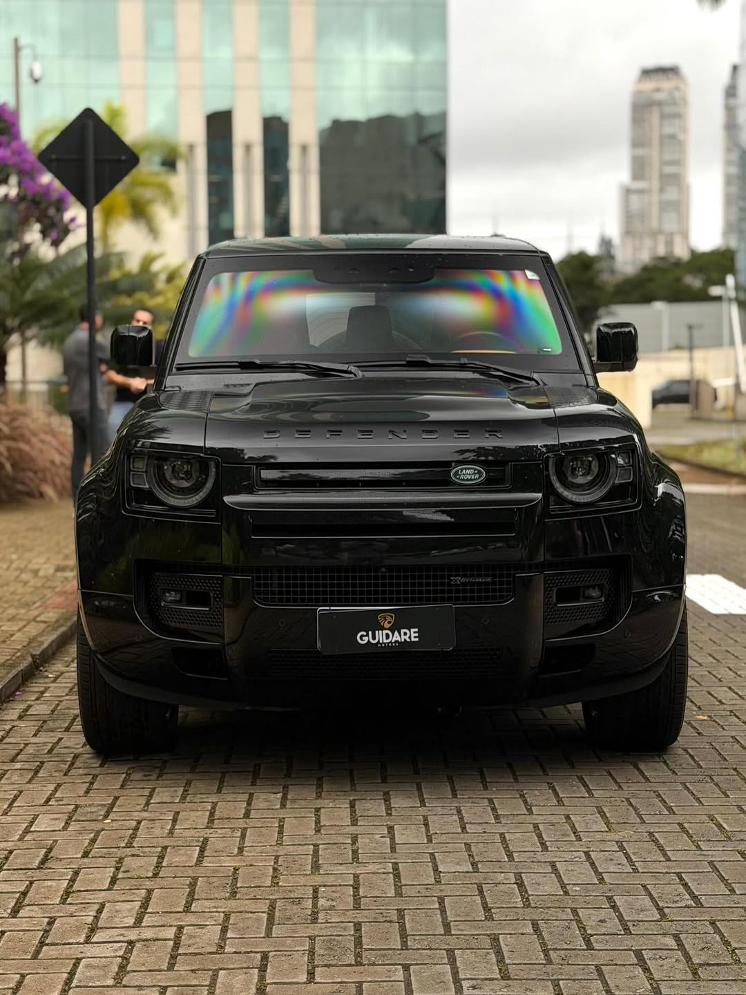 LAND ROVER DEFENDER X- DYNAMIC HSE - Imagem 8
