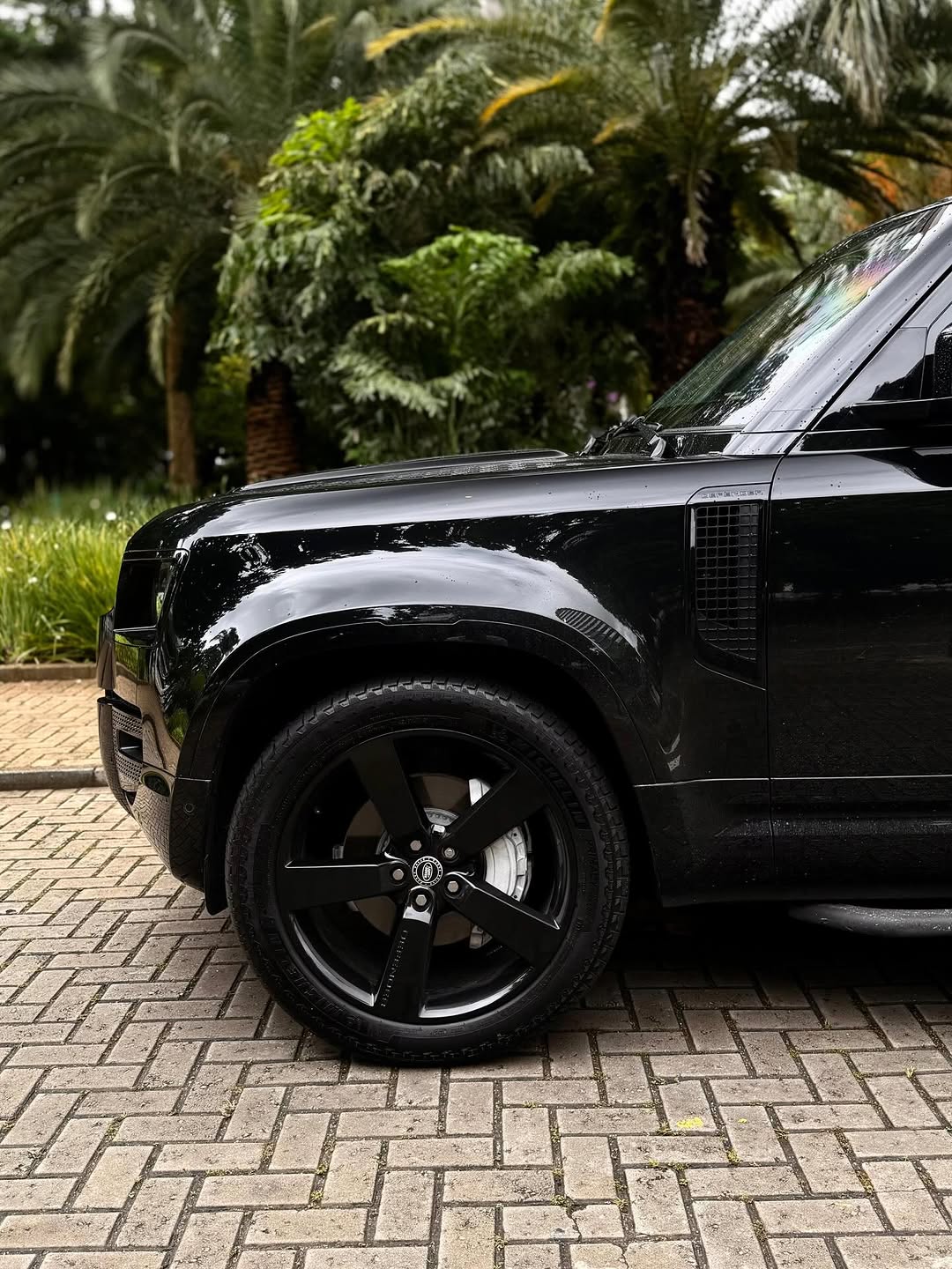 LAND ROVER DEFENDER X- DYNAMIC HSE - Imagem 9