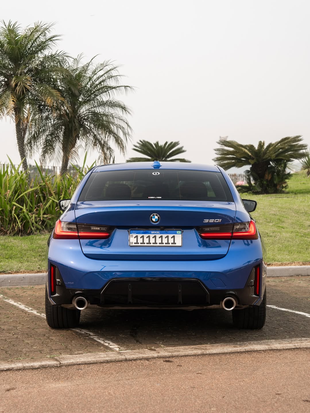 BMW 320I M SPORT - Imagem 9