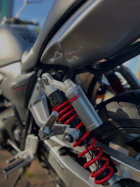 HONDA CB1300 SUPERFOUR - Imagem 5