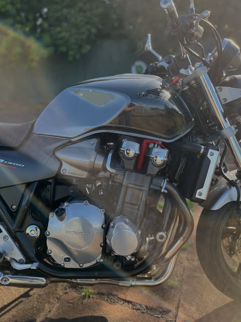 HONDA CB1300 SUPERFOUR - Imagem 7