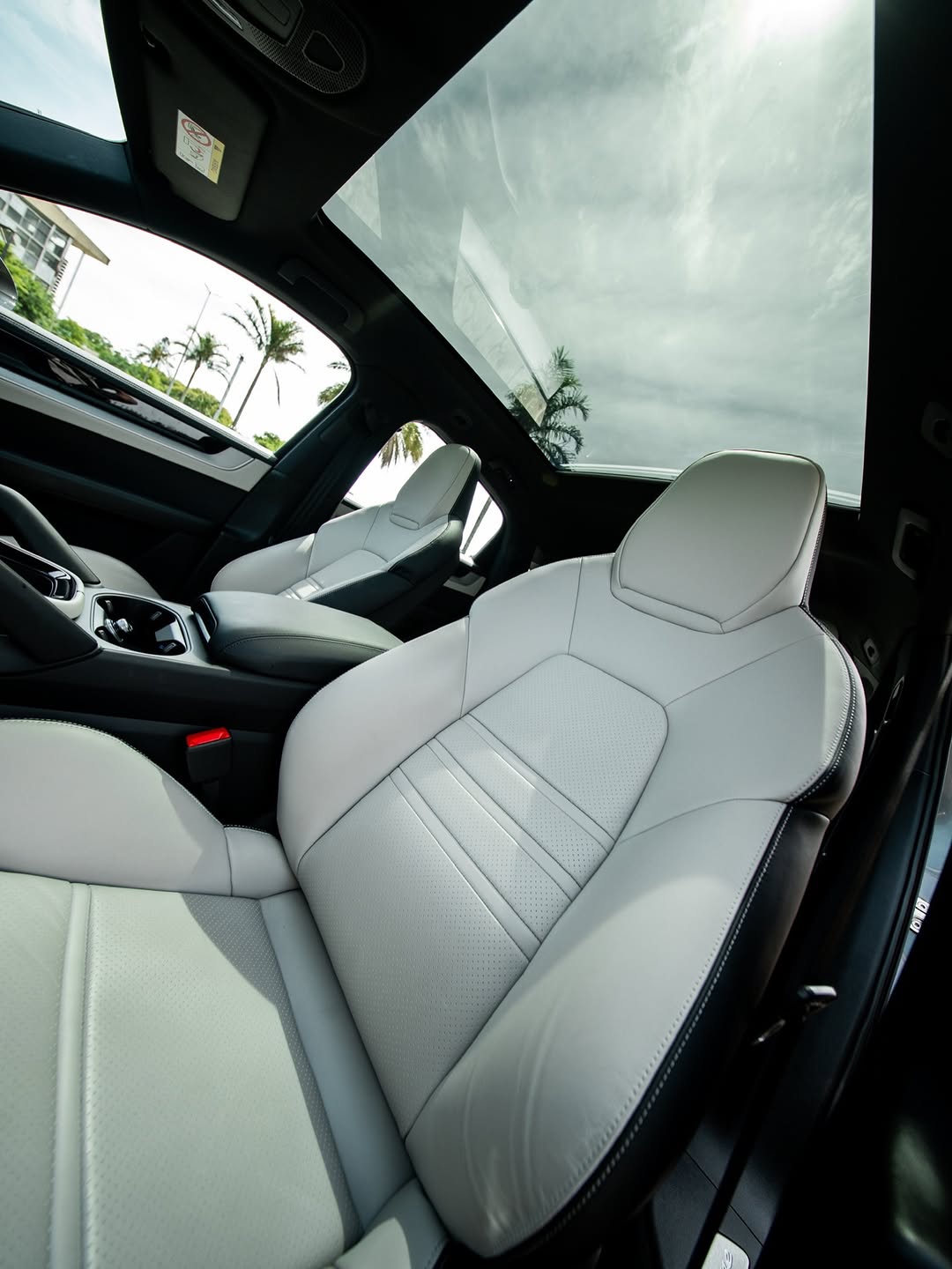 PORSCHE CAYENNE COUPE E-HYBRID - Imagem 8