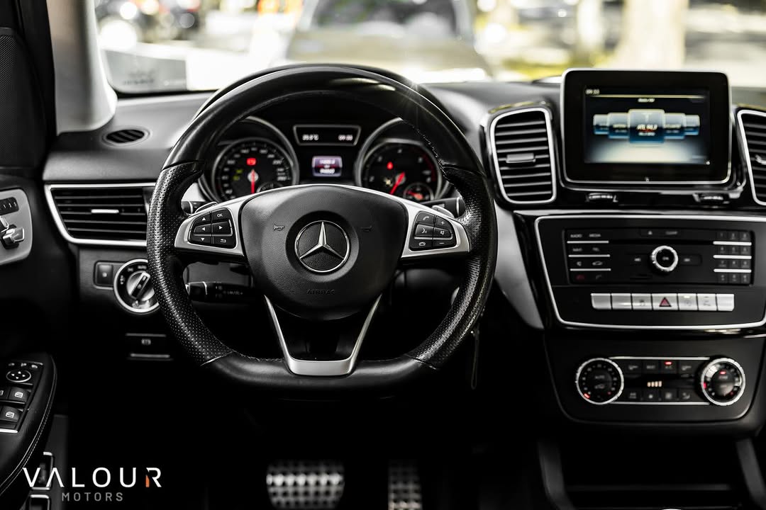MERCEDES-BENZ GLE - Imagem 13