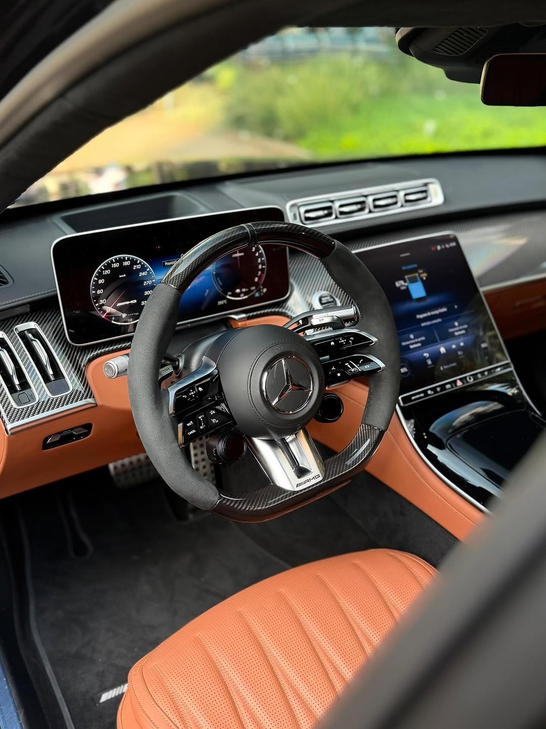 MERCEDES-BENZ S63 AMG E- PERFORMANCE 4.0 V8 BI-TURBO HYBRID PLUG-IN - Imagem 4