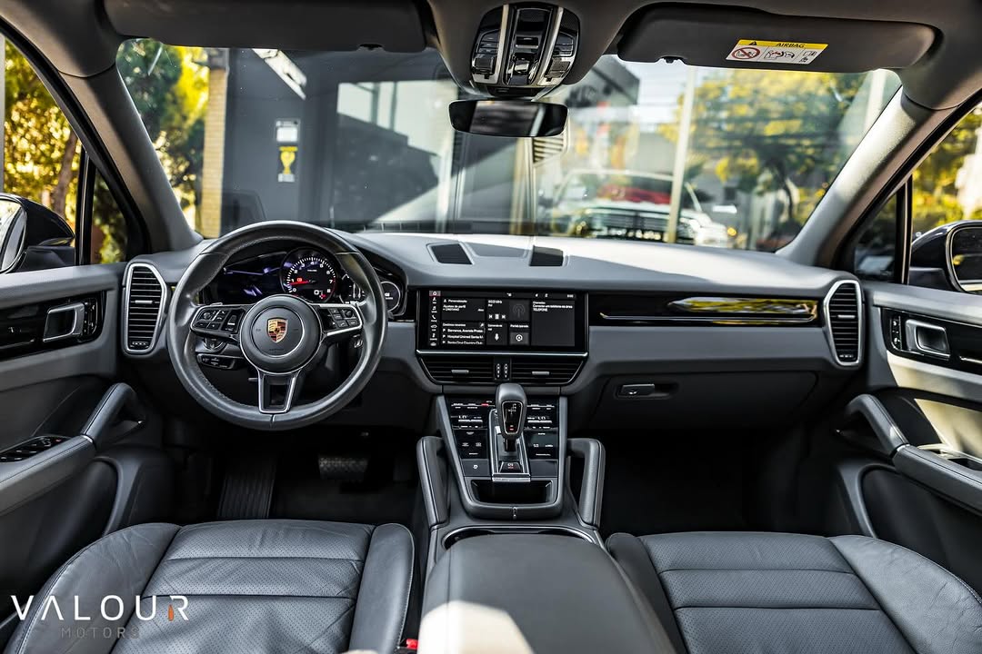 PORSCHE CAYENNE - Imagem 18