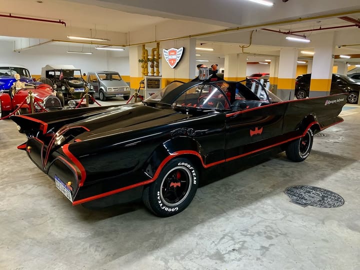 BATMÓVEL TRIBUTO BATMOBILE