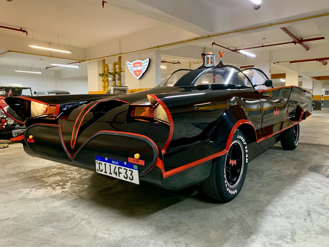 BATMÓVEL TRIBUTO BATMOBILE - Imagem 11