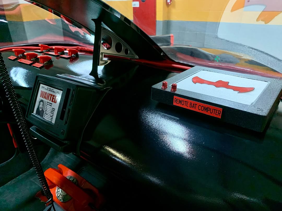 BATMÓVEL TRIBUTO BATMOBILE - Imagem 20