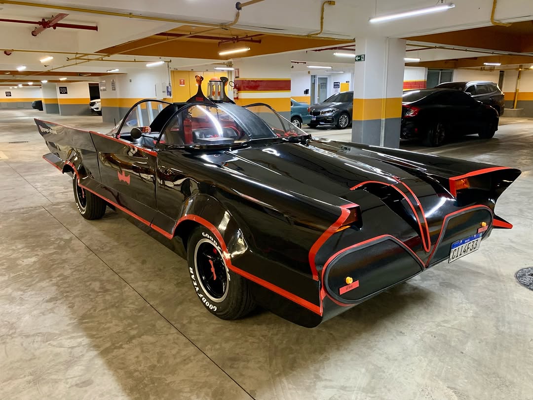 BATMÓVEL TRIBUTO BATMOBILE - Imagem 6