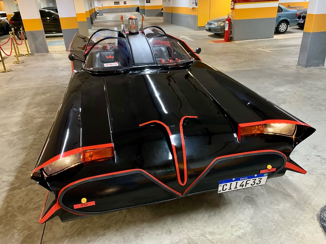 BATMÓVEL TRIBUTO BATMOBILE - Imagem 8