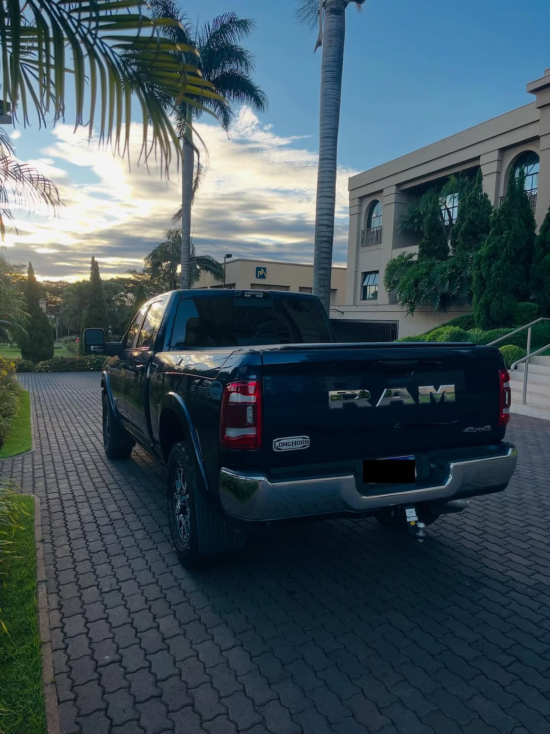 DODGE RAM 3500 LONGHORN - Imagem 7