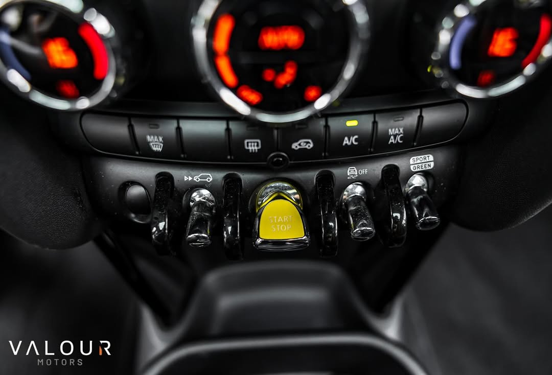 MINI COOPER - Imagem 14