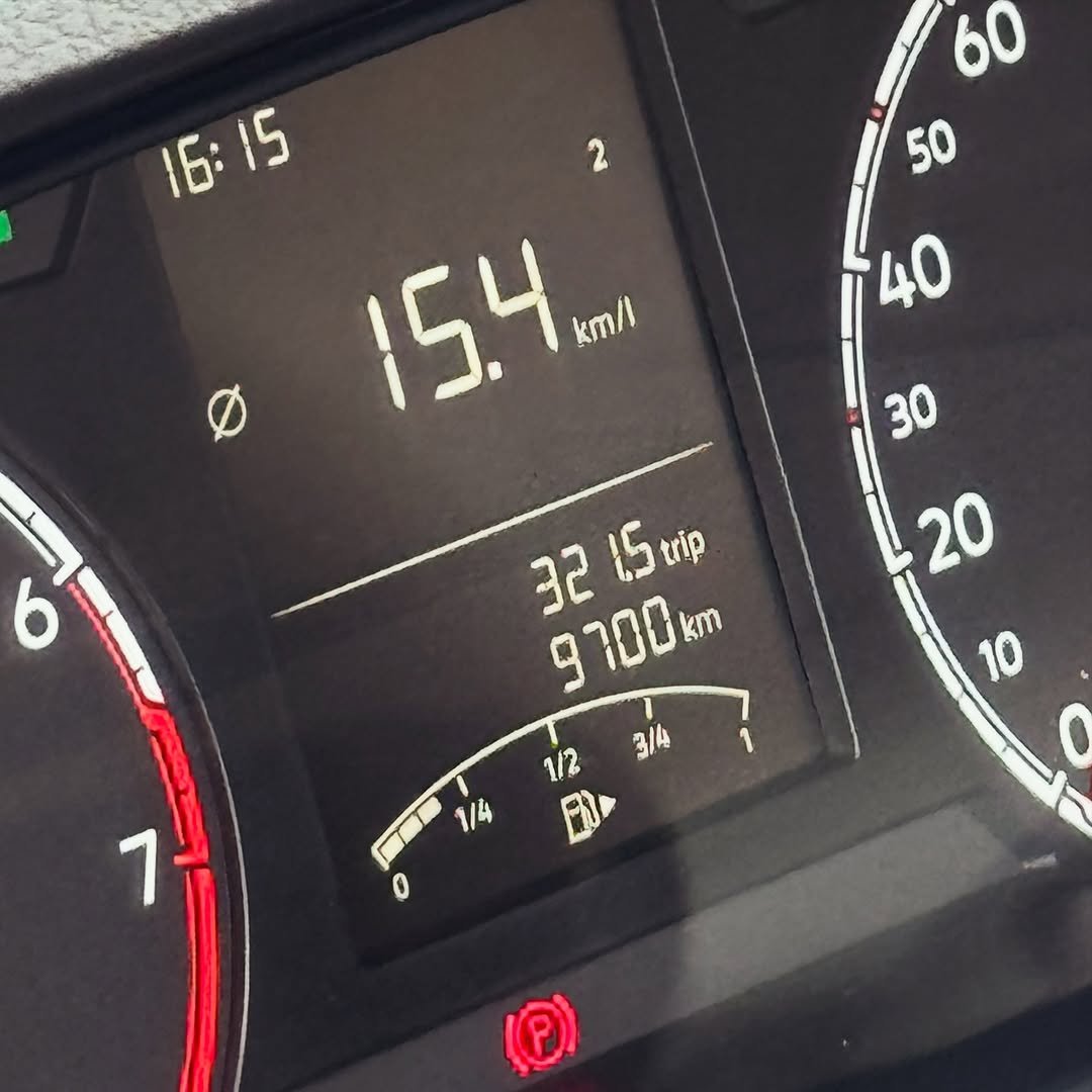 VOLKSWAGEN POLO TRACK - Imagem 8