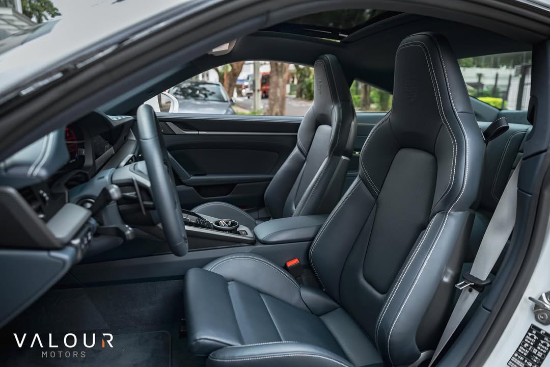PORSCHE 911 - Imagem 18