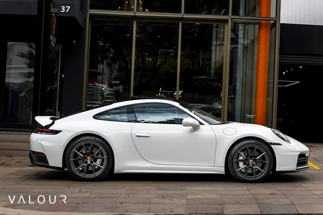 PORSCHE 911 - Imagem 7