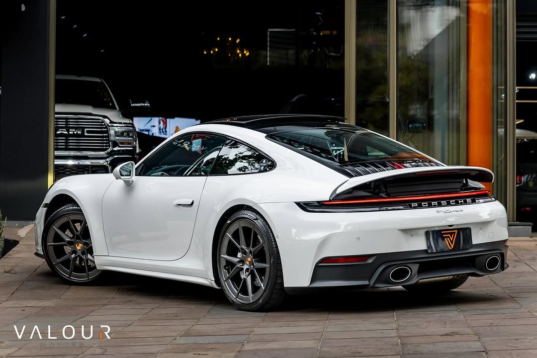 PORSCHE 911 - Imagem 8