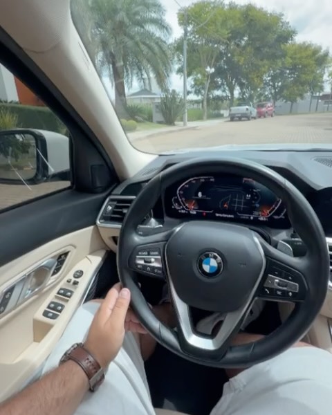 BMW 320I GP ACTIVE - Imagem 2