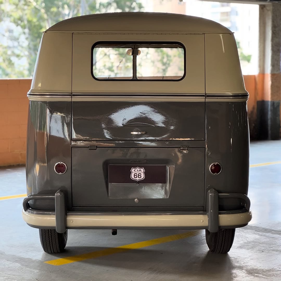 VOLKSWAGEN KOMBI LUXO - Imagem 12