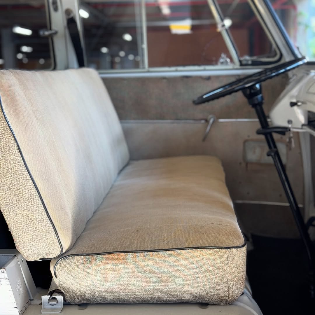 VOLKSWAGEN KOMBI LUXO - Imagem 6