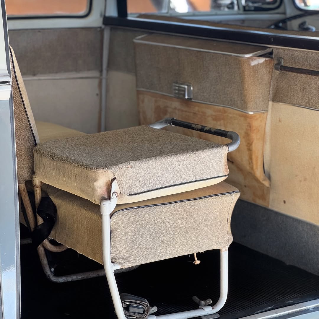 VOLKSWAGEN KOMBI LUXO - Imagem 7