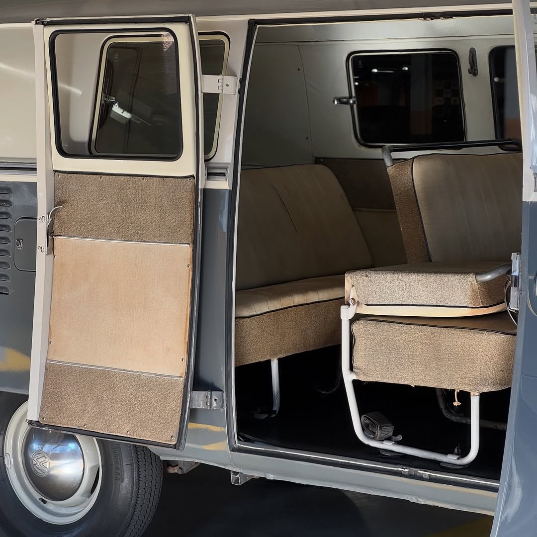 VOLKSWAGEN KOMBI LUXO - Imagem 8