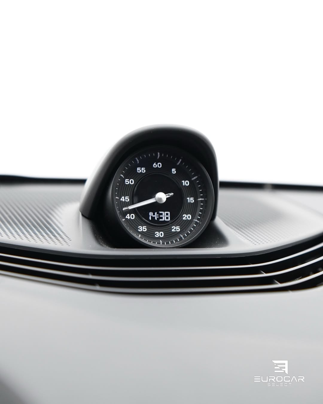 PORSCHE TAYCAN 4S - Imagem 12