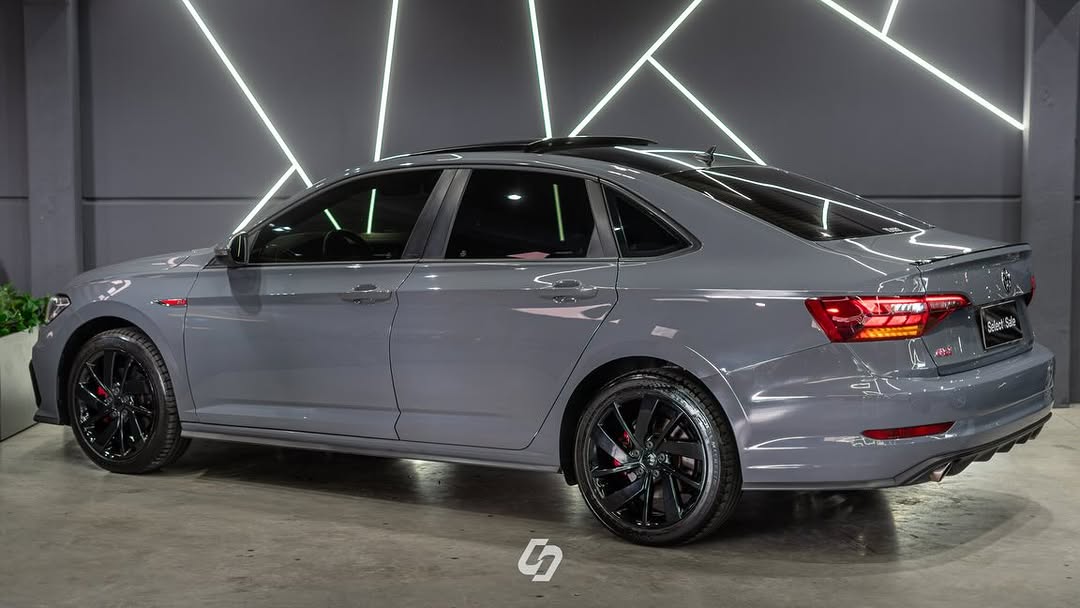 VOLKSWAGEN JETTA GLI - Imagem 3