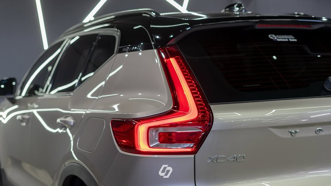 VOLVO XC40 RECHARGE - Imagem 19