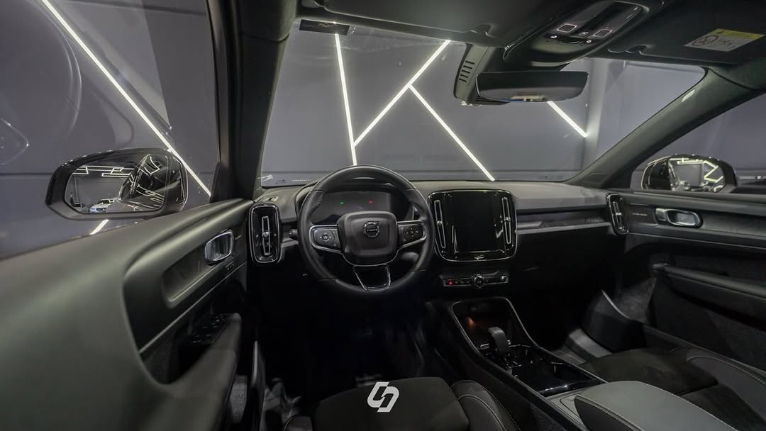 VOLVO XC40 RECHARGE - Imagem 20