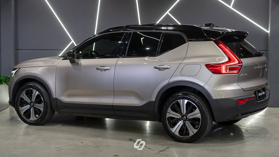 VOLVO XC40 RECHARGE - Imagem 3