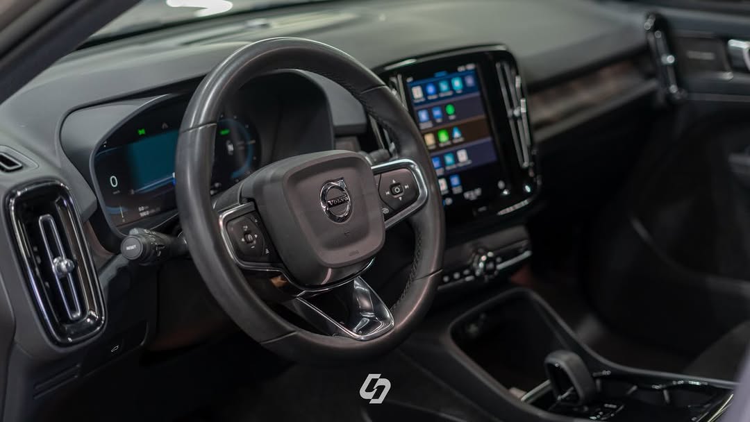 VOLVO XC40 RECHARGE - Imagem 4