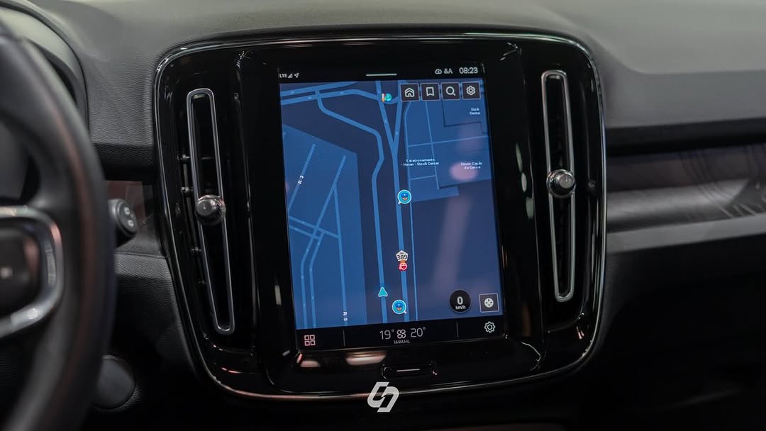 VOLVO XC40 RECHARGE - Imagem 6