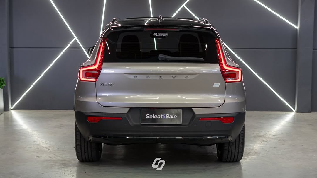 VOLVO XC40 RECHARGE - Imagem 7